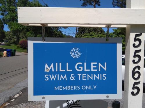 5640 Ml Trce Dr, Atlanta GA 30338-2751 exterior