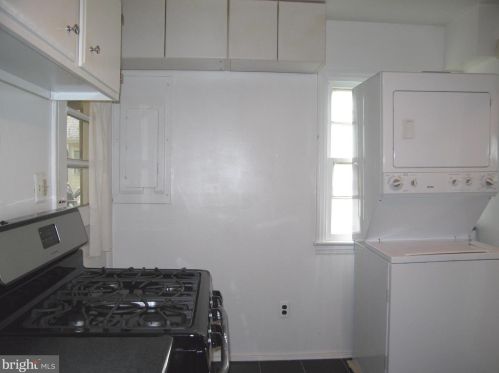 6621 Cavalier Dr, Alexandria VA 22307-1307 exterior