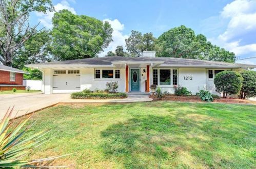 1212 Stone Mountain Lithonia Rd, Lithonia GA  30058-6255 exterior