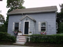 184 Auburndale Ave, Newton MA  02466-1609 exterior