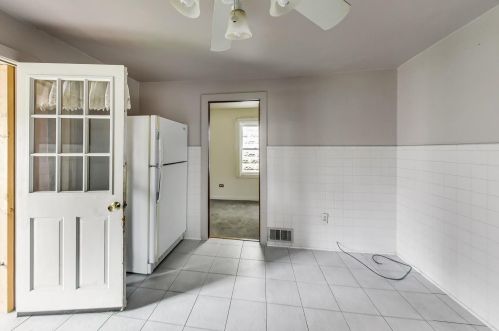 2614 Un Ave, Chicago IL 60621-2950 exterior