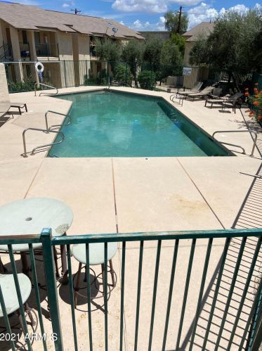 12440 20th St, Phoenix AZ  85022-5800 exterior