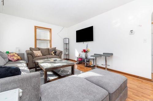 35 Greenwood St, New Britain CT  06051-3031 exterior