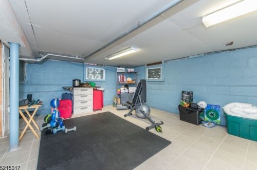 129 Holland Rd, South Orange NJ  07079-2705 exterior