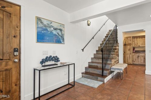 128 Camarillo Ave, Oxnard CA  93035-4605 exterior