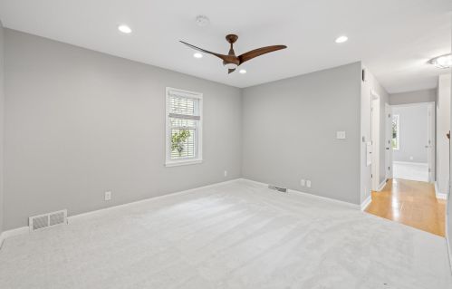 125 Montclaire Ave, Milwaukee WI 53217-4438 exterior