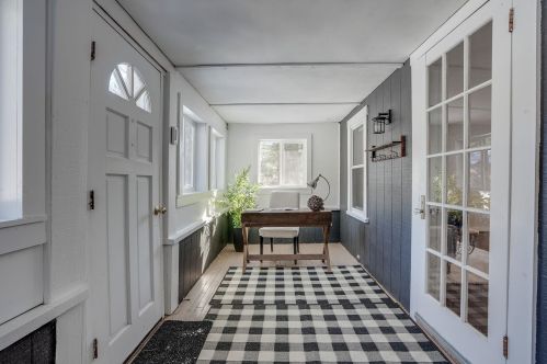 30 Lawrence St, Concord NH  03301-5313 exterior