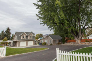 1338 Orchard Ave, Wenatchee, WA 98801-1951