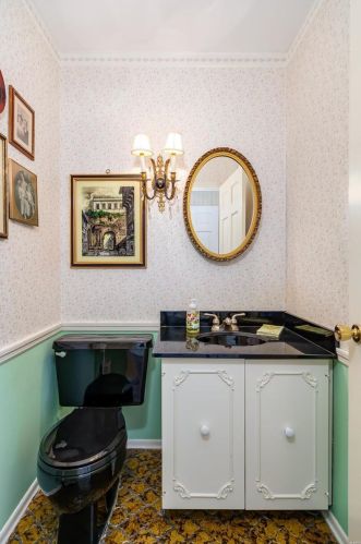 1486 Royal Spg Dr, Saint Louis MO 63122-7121 exterior