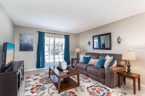 9724 Cypress Pond Ave, Tampa FL 33647-1841 exterior