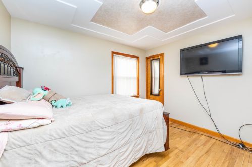 6742 Komensky Ave, Chicago IL 60629-4112 exterior