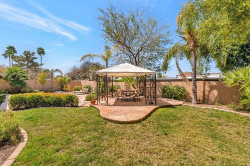 9218 33 Way, Phoenix AZ 85028-4907 exterior