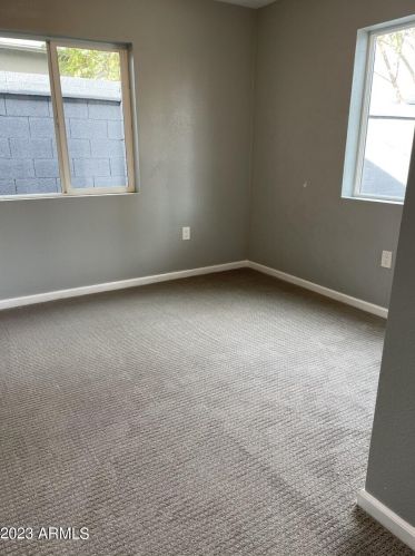 504 Alice Ave, Phoenix AZ  85020-3161 exterior