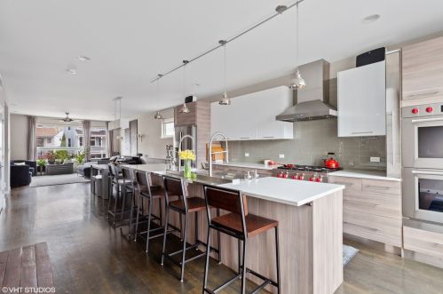 1939 Monticello Ave, Chicago IL 60647-2312 exterior