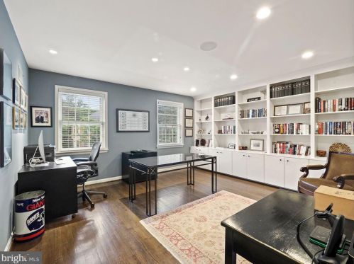 4212 48 Pl, Washington DC 20016-2338 exterior