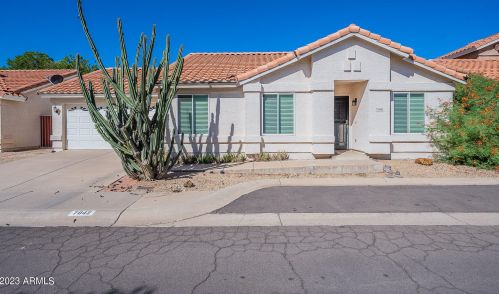 7042 28th Ave, Phoenix, AZ 85051-8451