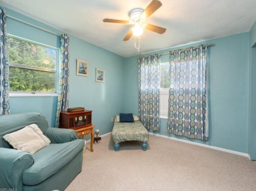 685 12 Ave, Naples FL 34120-6337 exterior