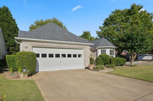 1990 Sterling Creek Ct, Lithonia, GA 30078-2995