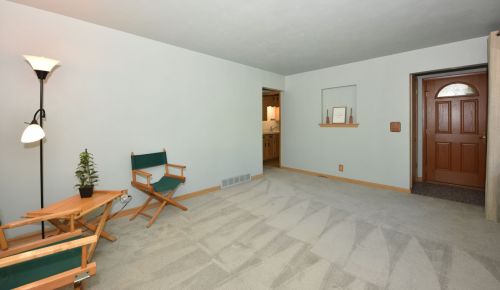 4439 Spg Ln, Milwaukee WI 53223-4454 exterior