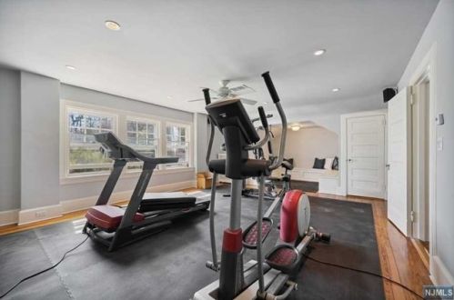 264 Upper Mtn Ave, Montclair NJ 07043-1417 exterior