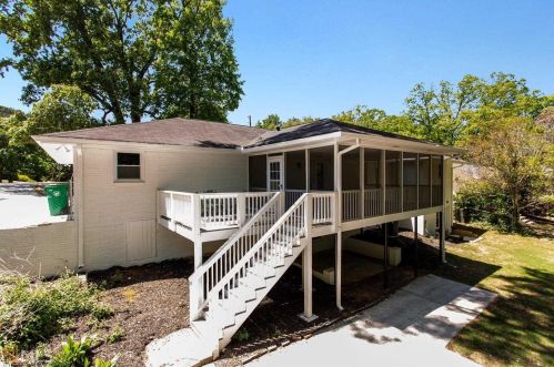 2617 Caladium Dr, Atlanta GA  30345-1325 exterior