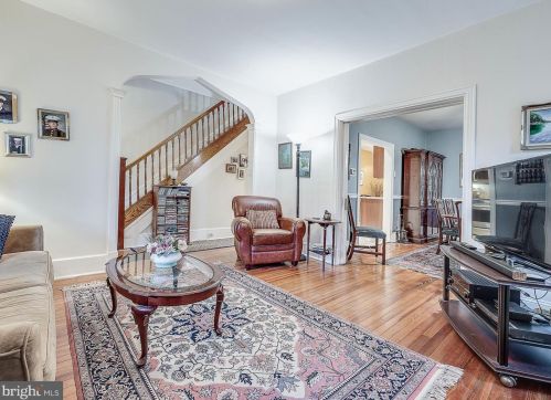 7909 Ardleigh St, Philadelphia PA 19118-3414 exterior