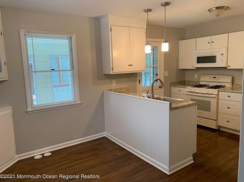 39 Lennox Ave, Locust NJ  07760-1506 exterior