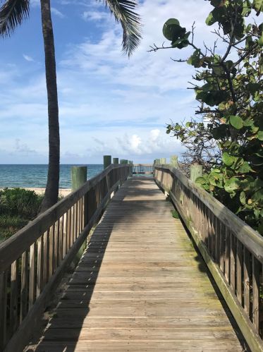 11 Surf Rd, Boynton Beach FL exterior