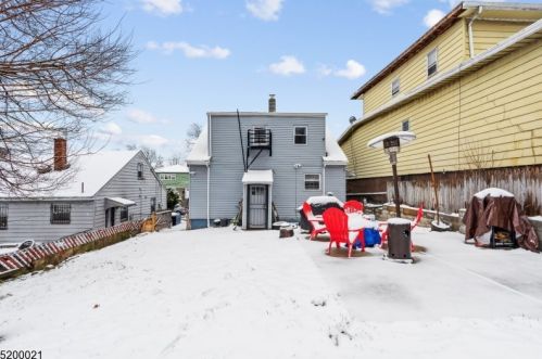 70 Lindsley Ave, Irvington NJ 07111-1749 exterior