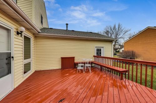 1312 Creighton Ave, Naperville IL 60565-2954 exterior