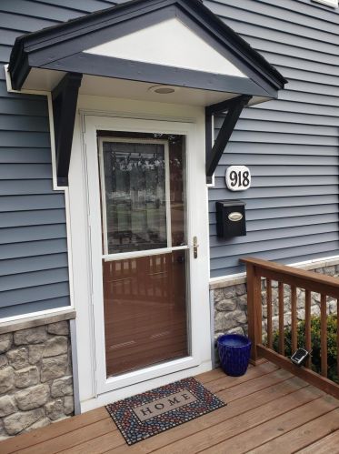 918 30th St, Manitowoc, WI 54220-4318