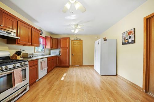 11154 Whipple St, Chicago IL 60655-2328 exterior