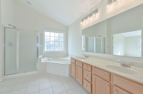 7636 Cole Ln, Atlanta GA 30349-1090 exterior