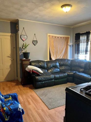 1258 Plainfield St, Providence RI 02909-4449 exterior