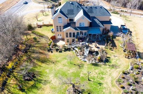 2200 Sidney Dr, Gainesville GA 30506-1168 exterior