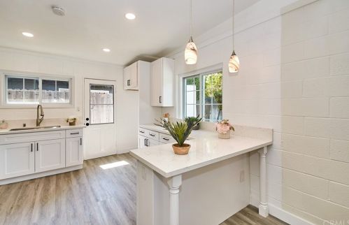 511 Rosslynn Ave, Fullerton CA  92832-2725 exterior