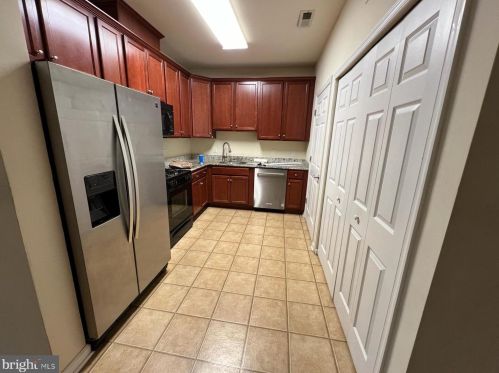 1314 Sierra Dr, Trenton NJ  08619-2069 exterior