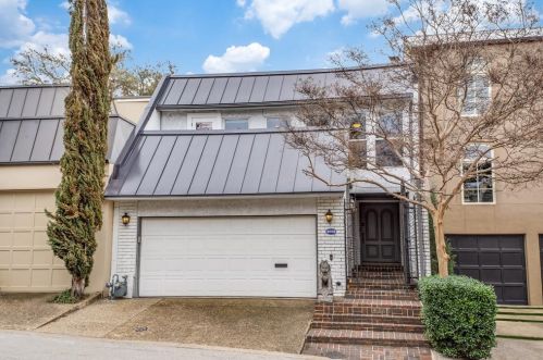 4668 Christopher Pl, Dallas TX  75204-1611 exterior