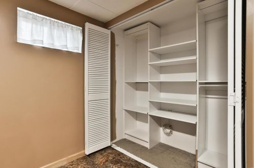 5321 Staely Ave, Saint Louis MO 63123-3652 exterior