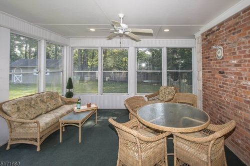 10 Marion Ln, Scotch Plains NJ 07076-2925 exterior