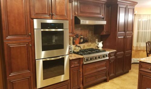 58 Vly Grn Dr, Valley Stream NY 11581-3635 exterior