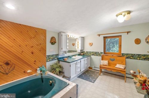 1900 Fish And Game Rd, Littlestown PA 17340-8808 exterior