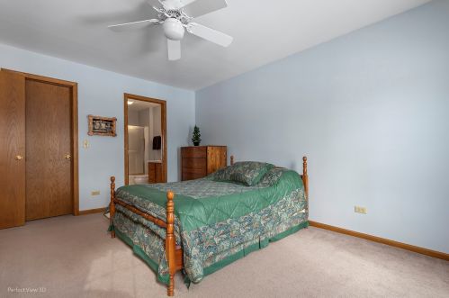 24518 Park Riv Ln, Joliet IL 60404-7668 exterior