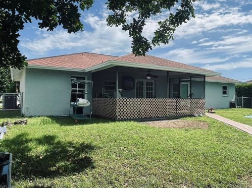 5396 25th Ave, Naples, FL 34116-7606