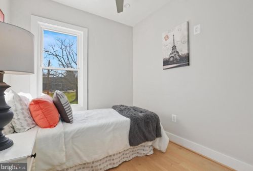 5102 9th St, Washington DC  20011-3918 exterior