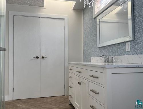 5047 Boulder Dr, Duluth MN 55811-1591 exterior