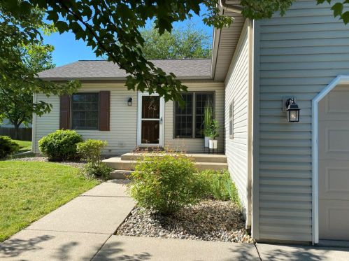 4203 Chelten Ave, Kalamazoo, MI 49006-2761