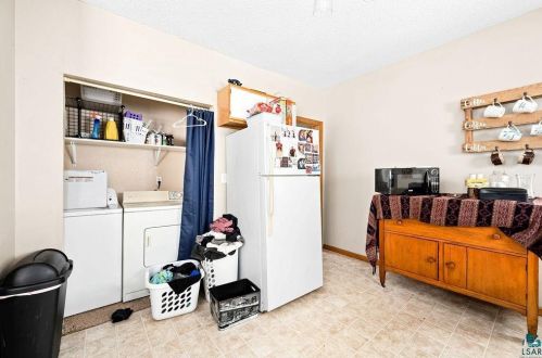 527 3rd Ave, Duluth, MN 55810-1630