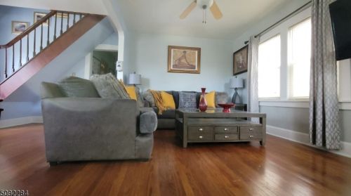 75 17th St, Paterson, NJ 07506-3711