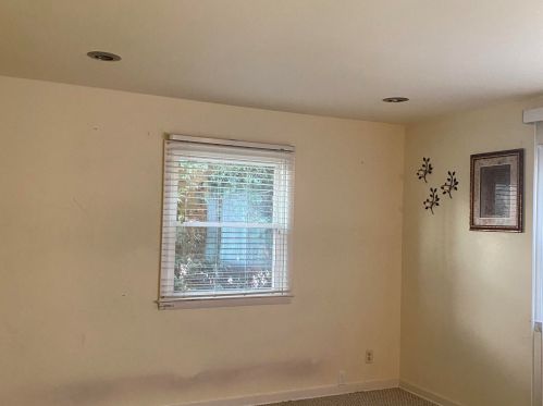 2933 Rochelle Ave, Milwaukee WI  53209-2624 exterior